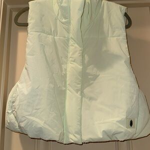 FREE PEOPLE MOVEMENT ADORABLE MINT GREEN CROPPED PUFFY VEST SIZE MED